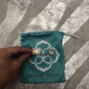Kendra Scott bracelet